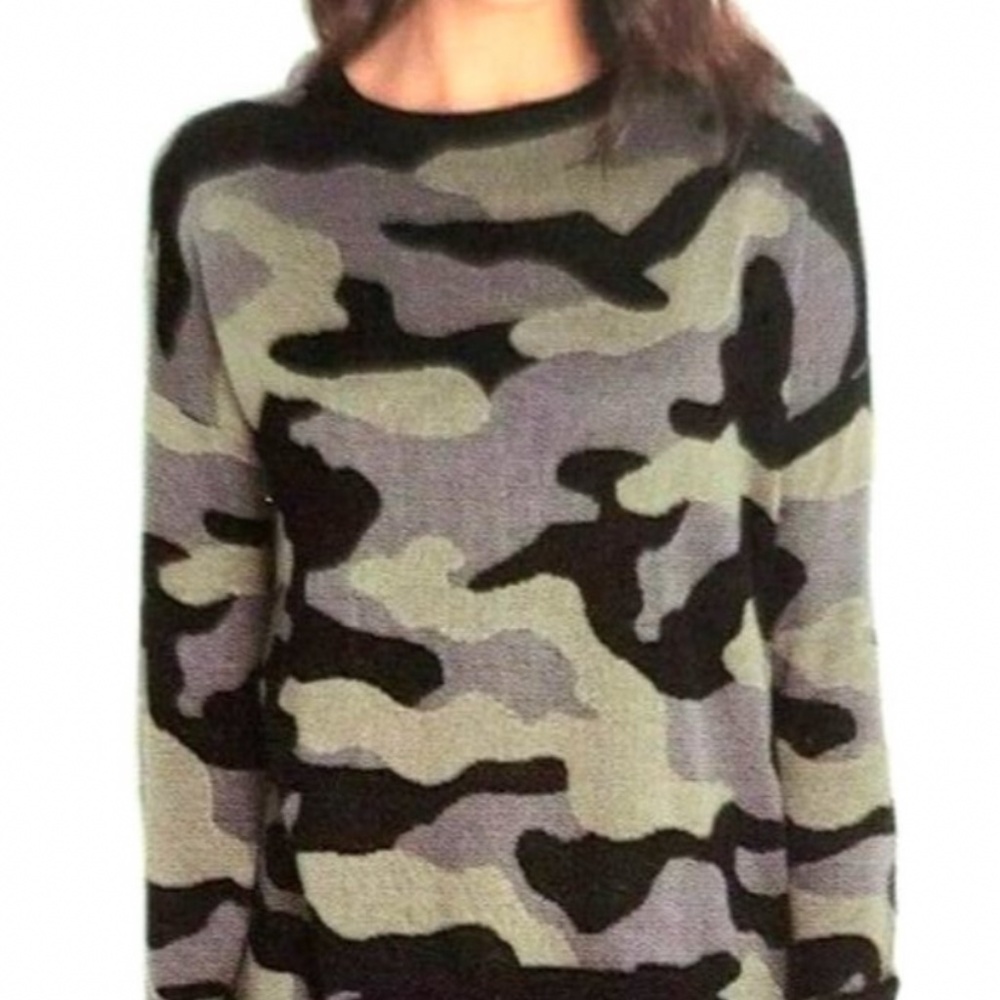 Isaac Mizrahi New York Camo sweater. NWOT